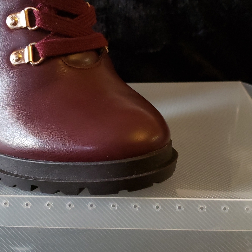 Shoes - Picture 5 of 5
